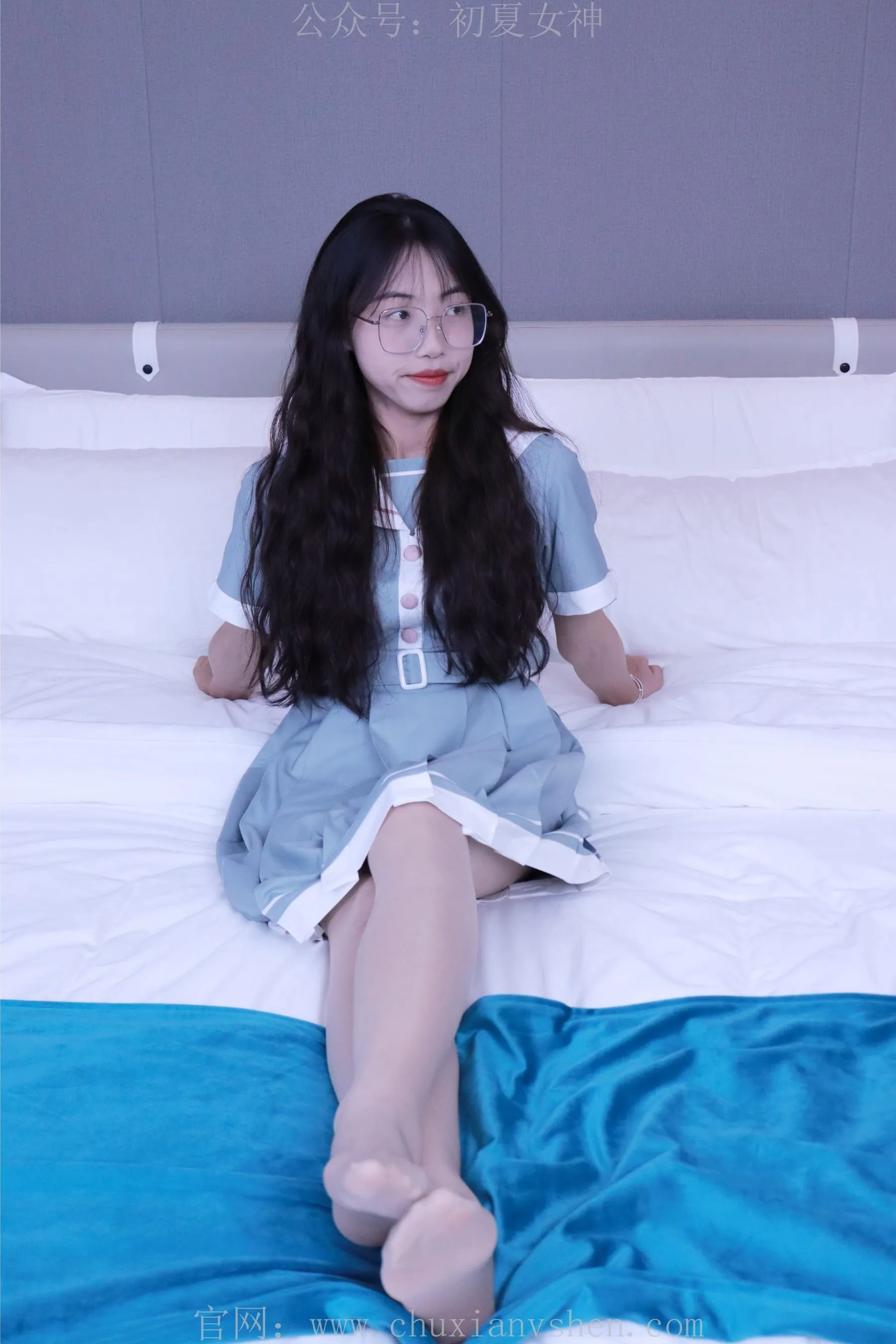 初夏女神 NO.008 雪糕 浅蓝色JK裙搭配小白鞋 [135P]插图
